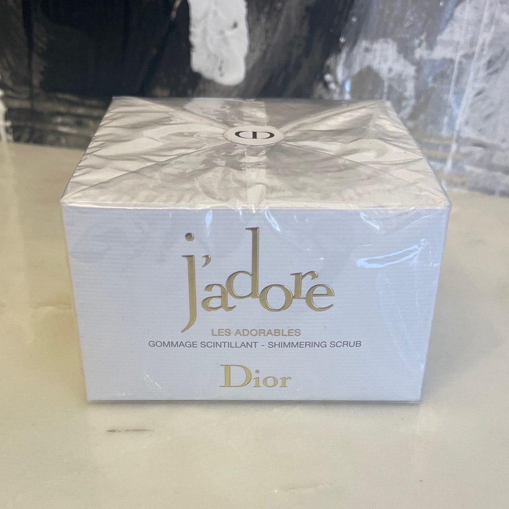 Dior J'adore Les Adorables Shimmering Scrub